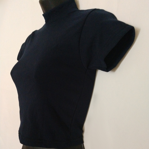Tops - Mock neck short sleeve fitted crop top.
